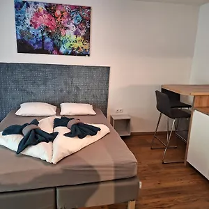 Flataid Gaestehaus Graschi - Steinbergstrasse Aparthotel Graz